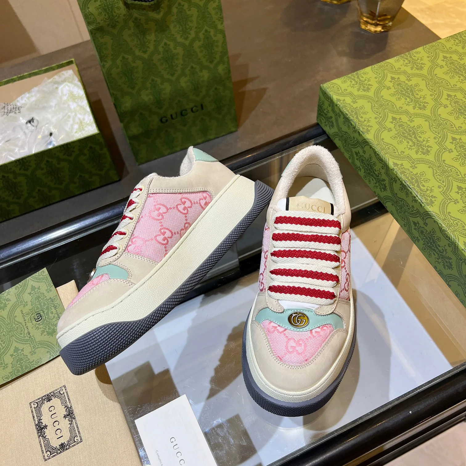 Women's Sneakers GUCCI 17955442