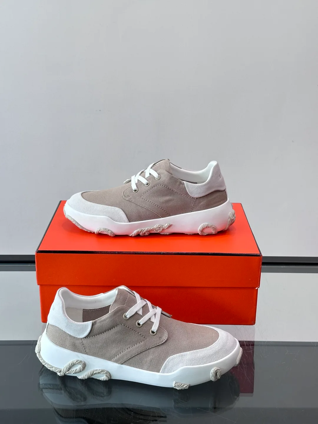 Women's Sneakers HERMES 17255274