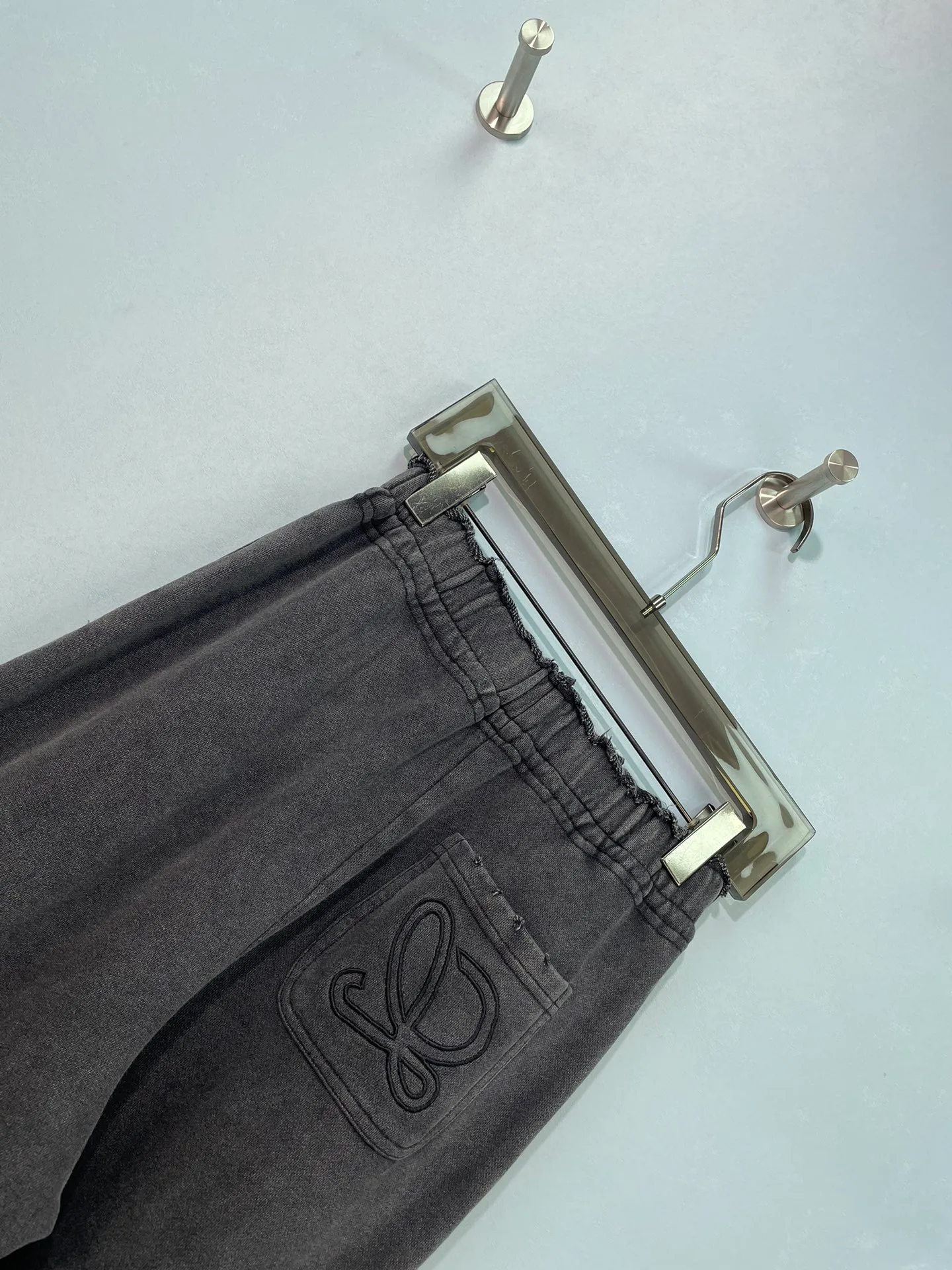 Women's Trousers LOEWE 18151855