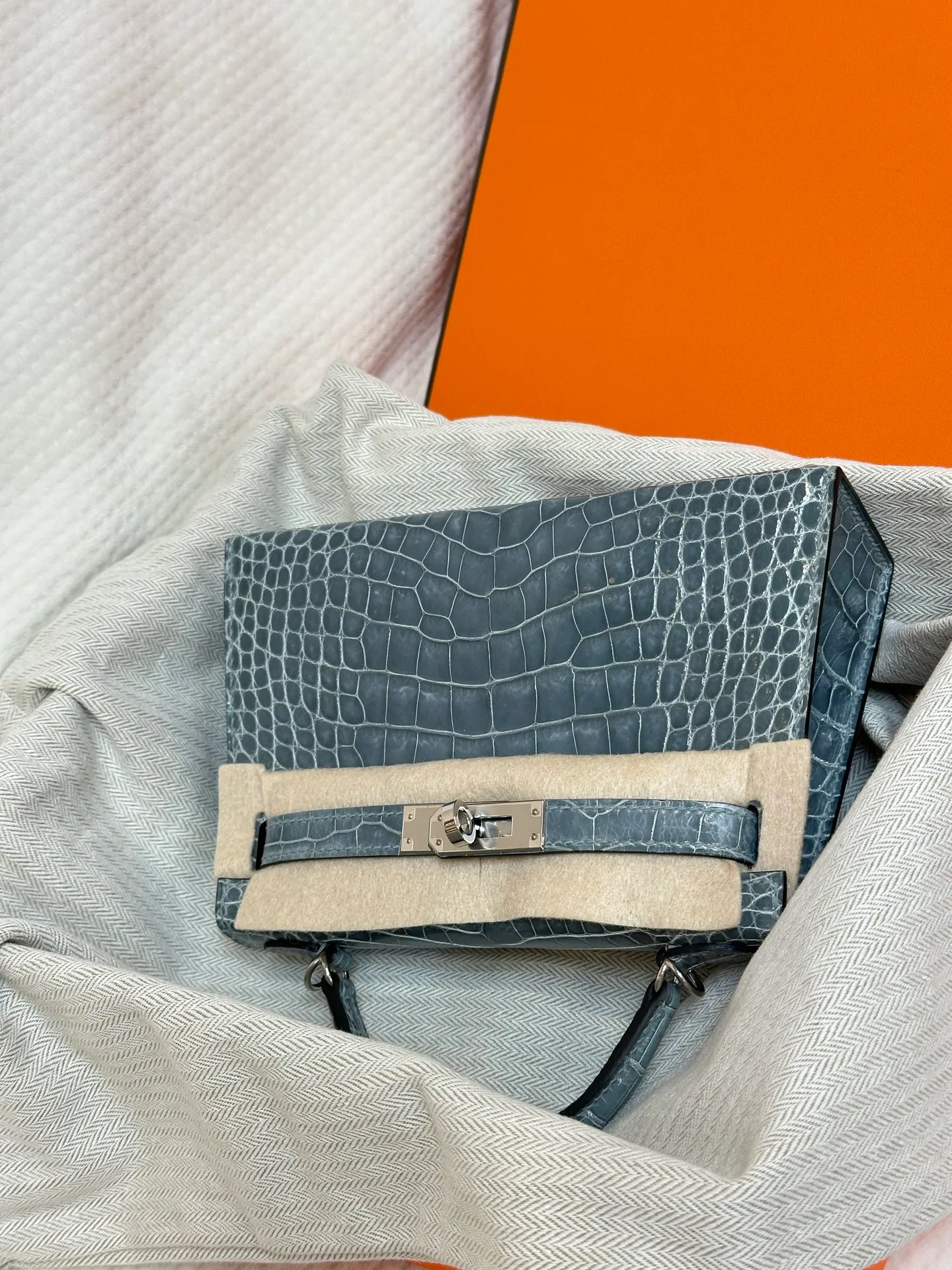 Women's Classic Handbags HERMES 18362071