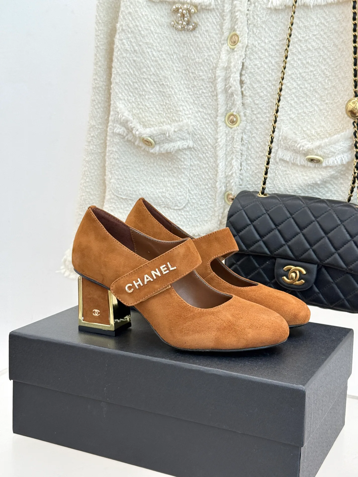 Women's Heels CHANEL 18092668