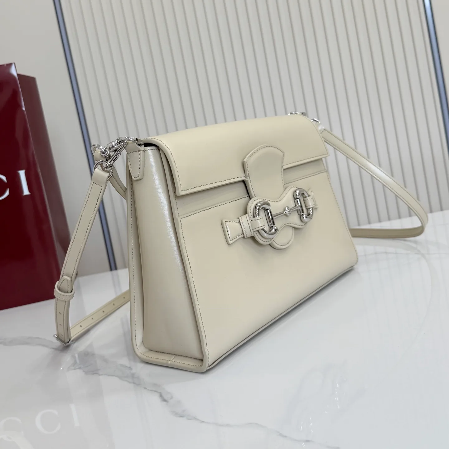 Women's Classic Handbags GUCCI 18262341