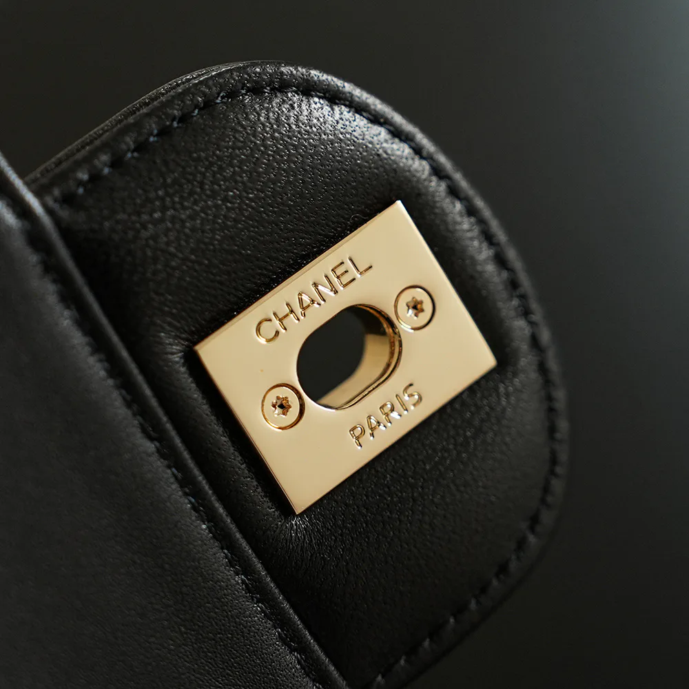 Women's Classic Handbags CHANEL 17867856