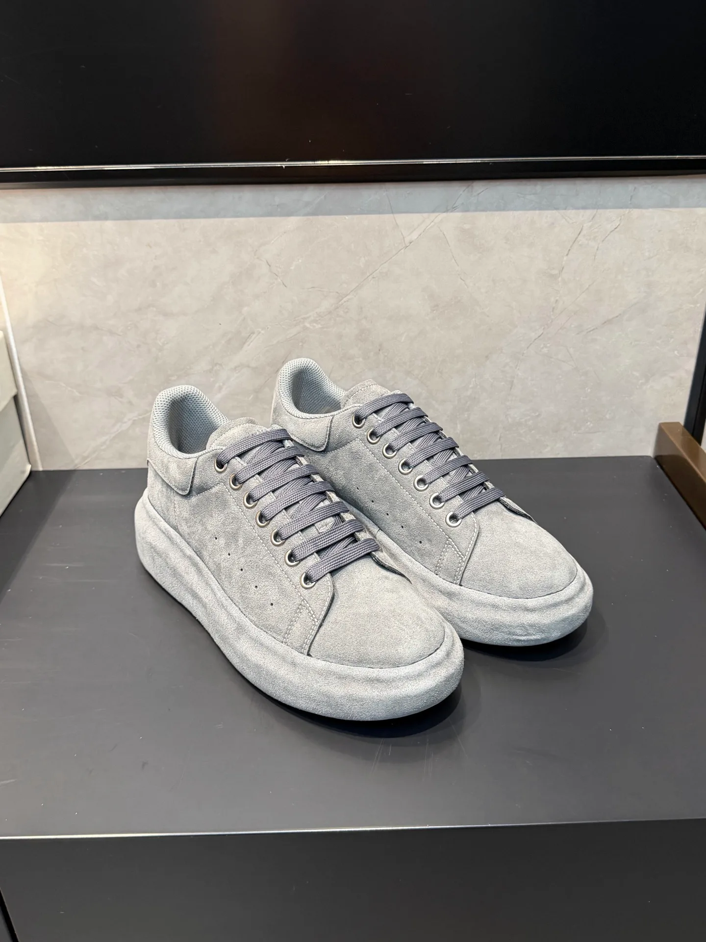 Women's Sneakers ALEXANDER MCQUEEN 18363905