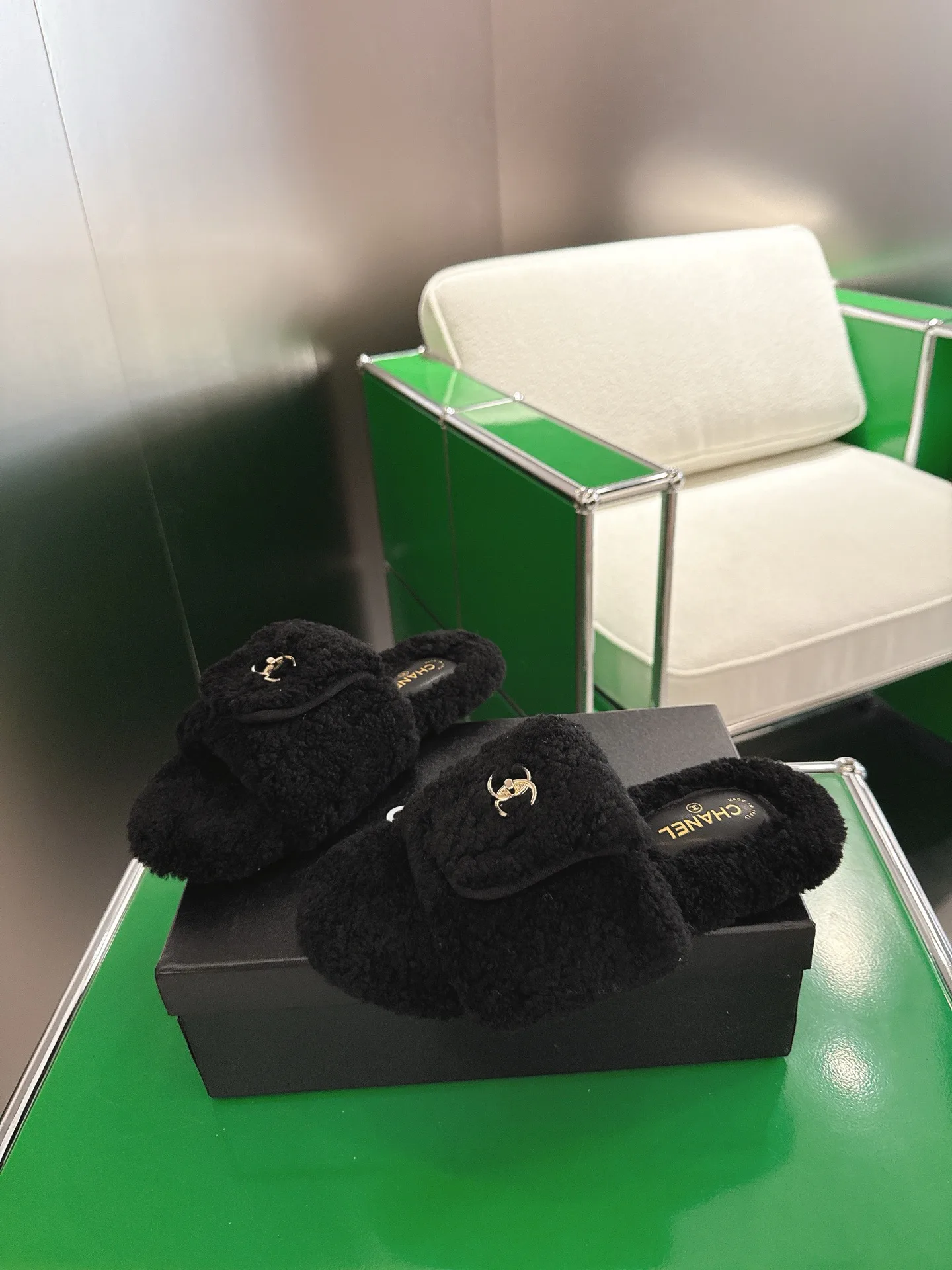 Women's Slippers CHANEL 18324629