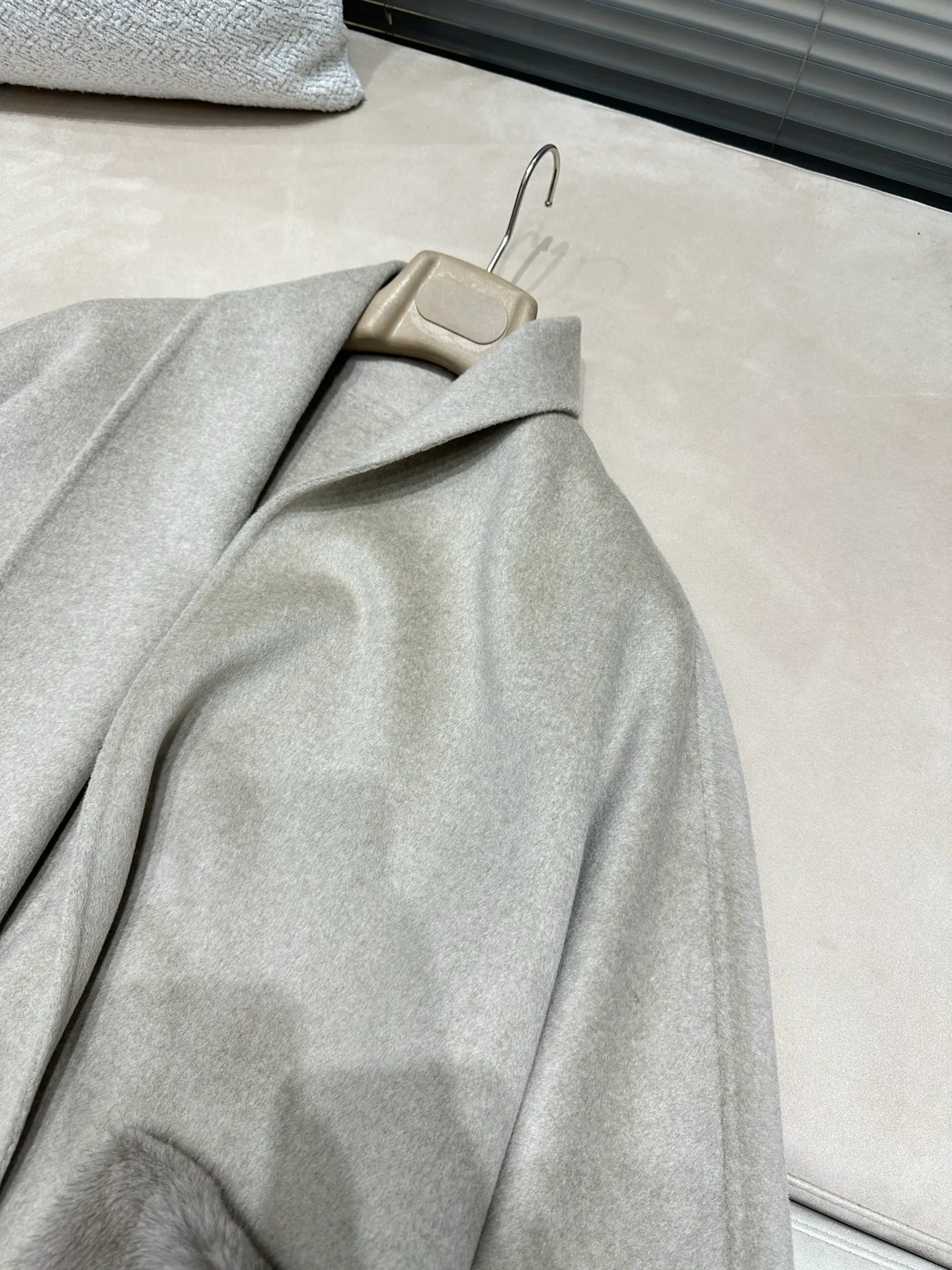 Women's Coats LORO PIANA 17866628