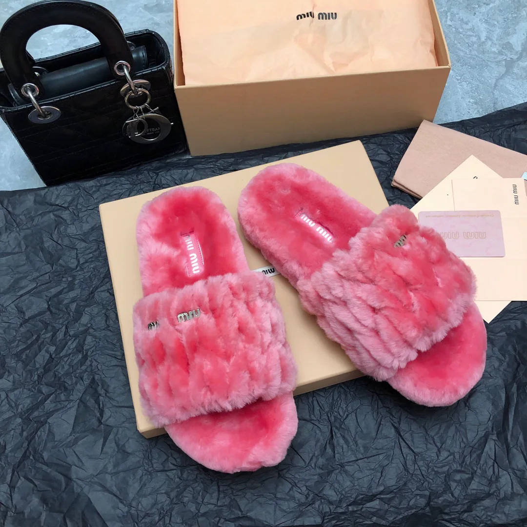 Women's Slippers MIU MIU 18005798