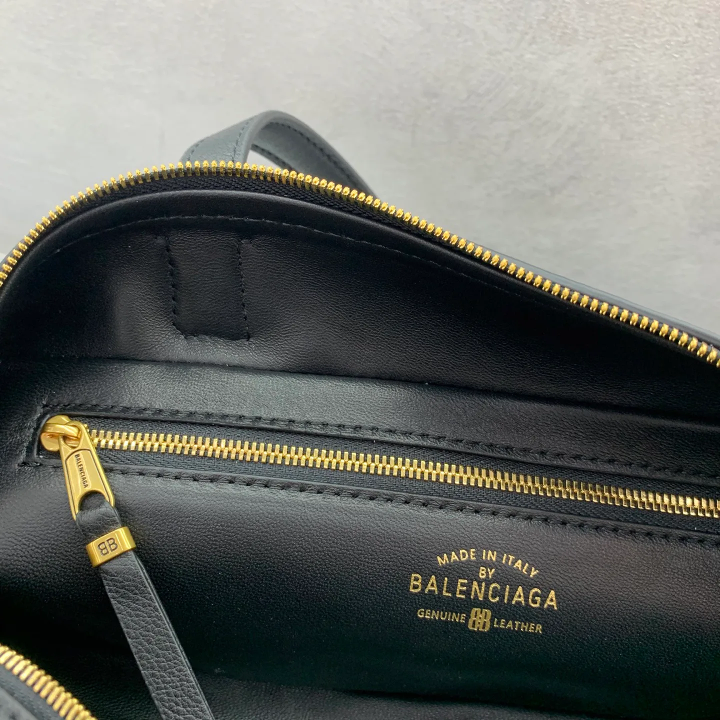 Women's Classic Handbags BALENCIAGA 18136625