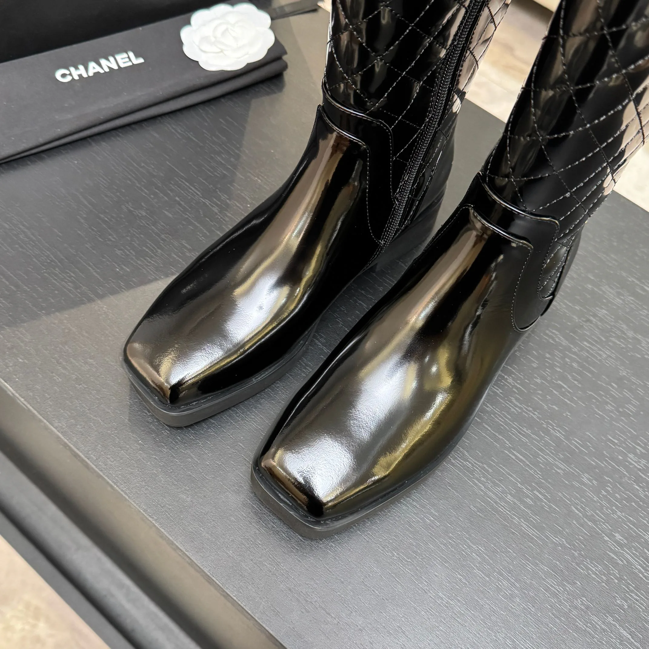 Women's Boots CHANEL 18062518