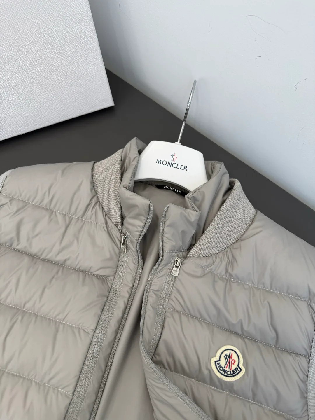 Men's Jackets And Down Jackets MONCLER 18507133