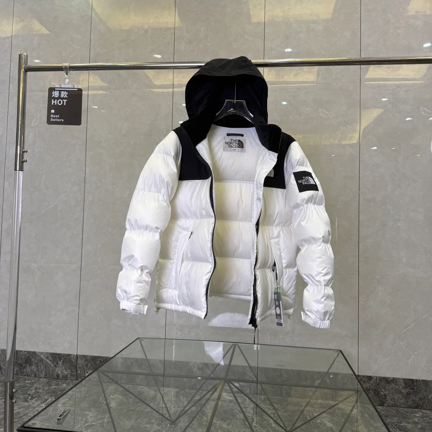 Куртки И Пуховики Мужские The North Face 18615376