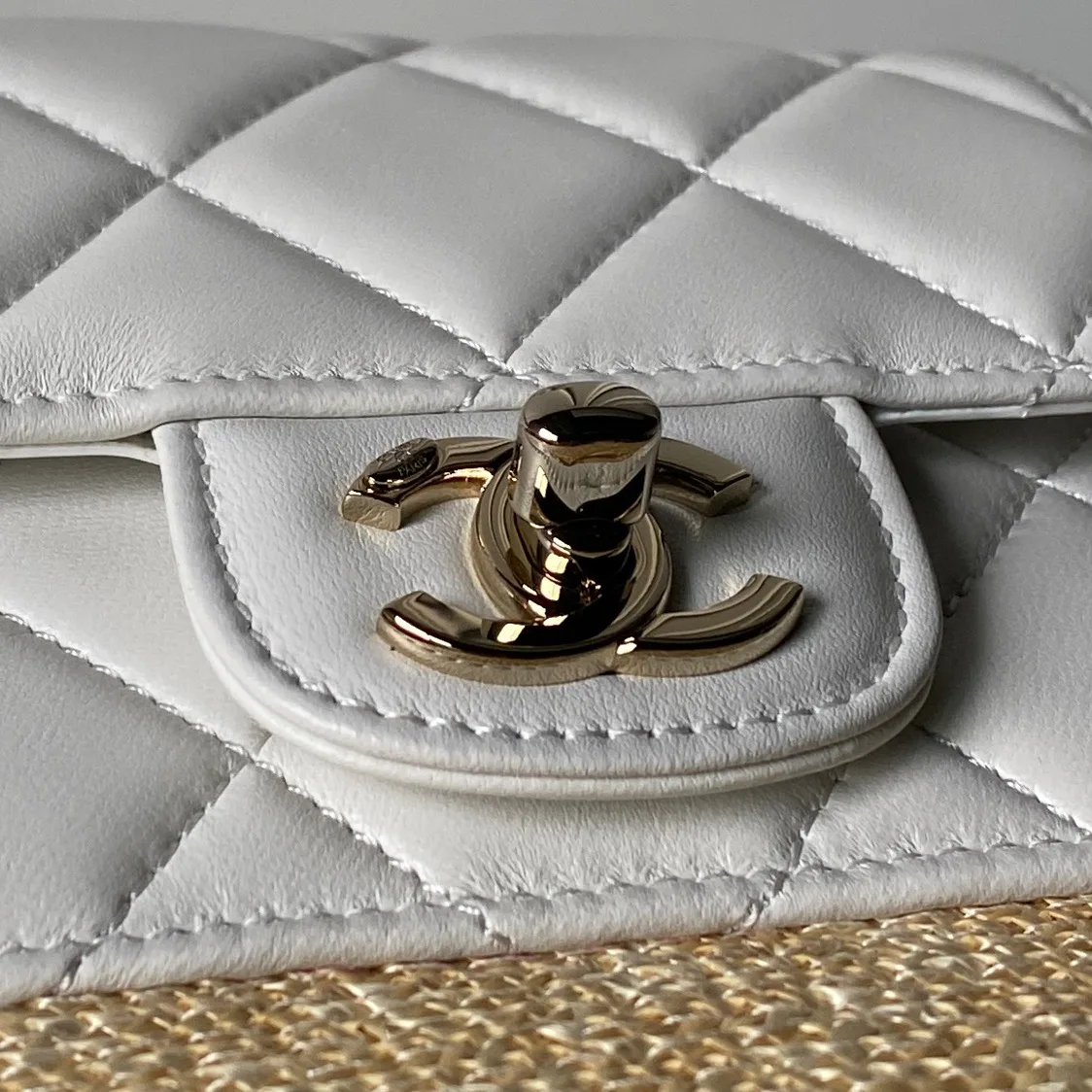 Women's Classic Handbags CHANEL 18207957