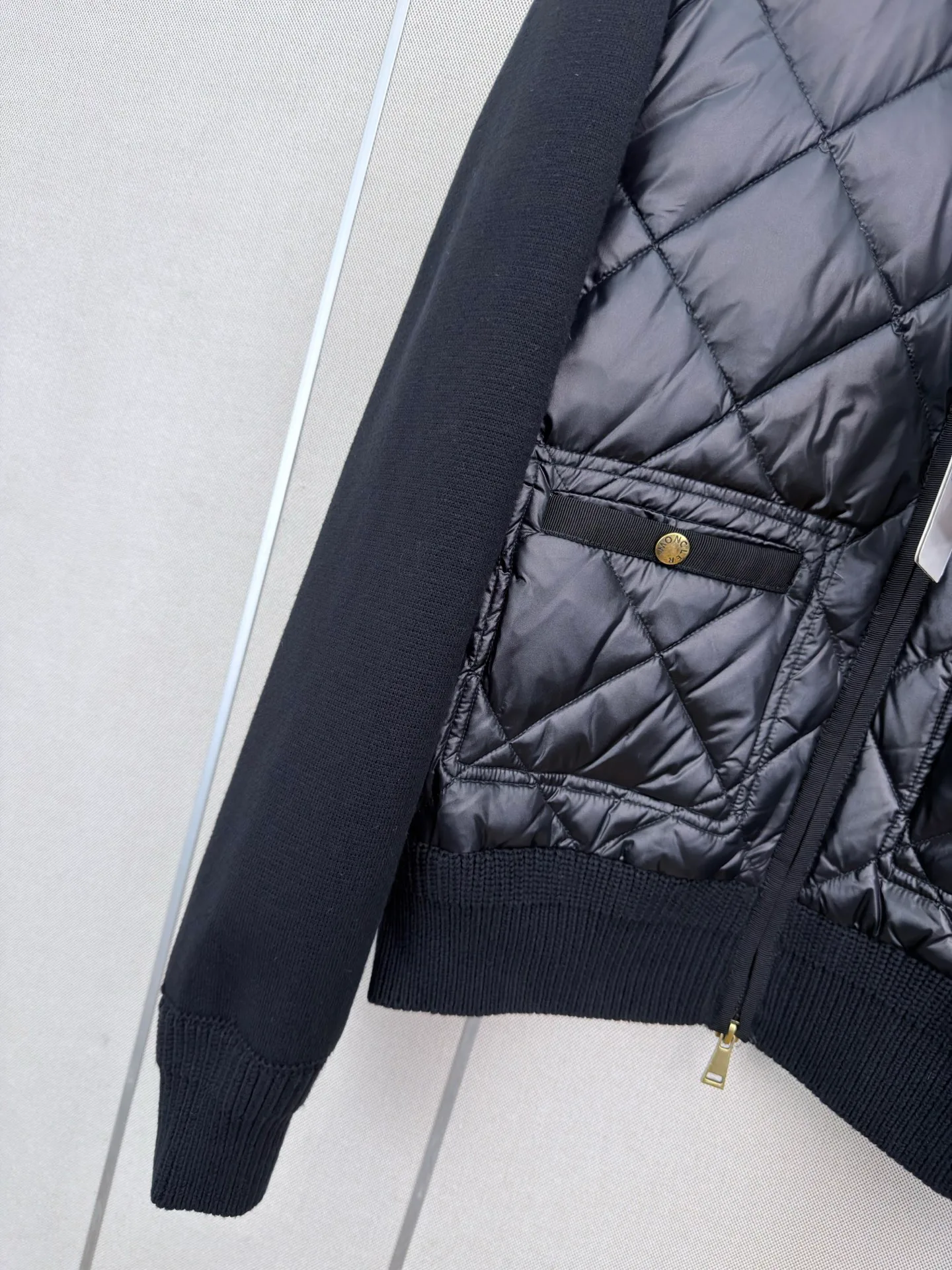 Women's Jackets And Down Jackets MONCLER 17919445