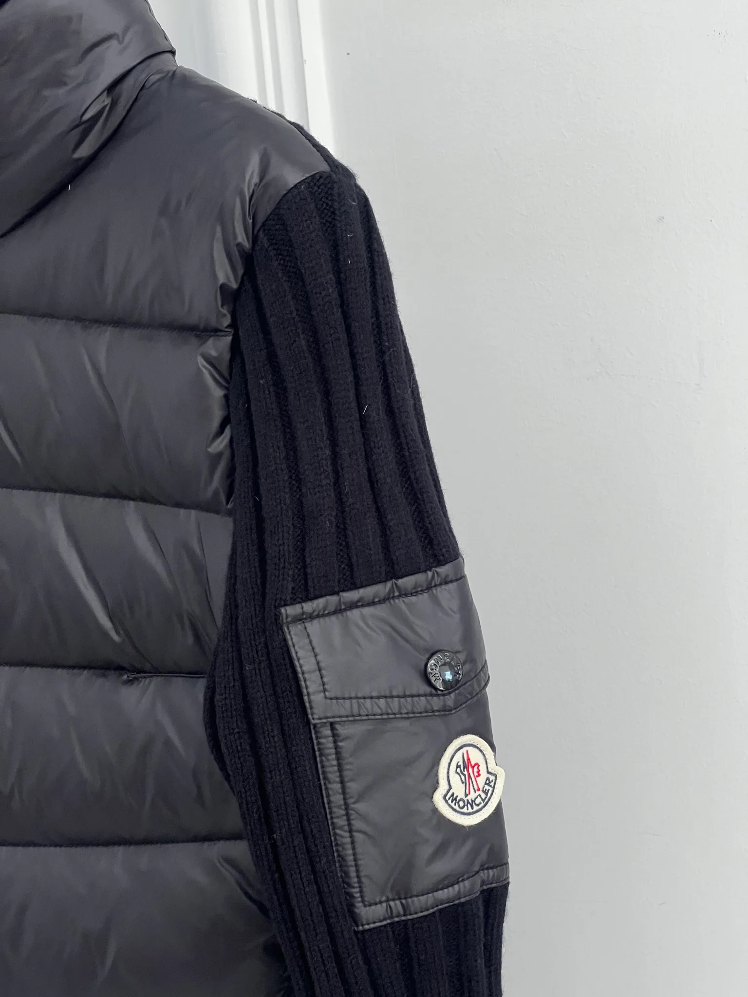 Women's Jackets And Down Jackets MONCLER 18416277