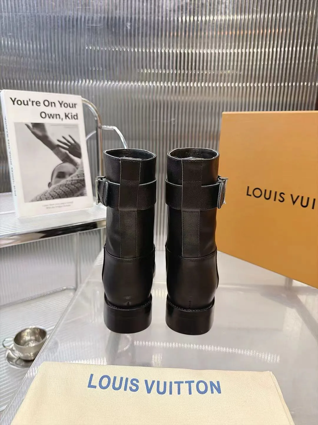 Women's Ankle Boots LOUIS VUITTON 17926089