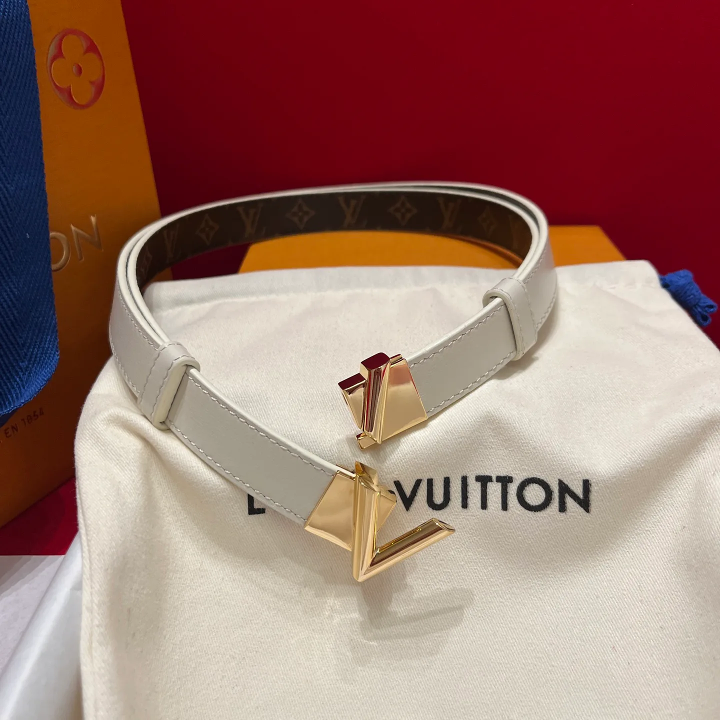 Belts LOUIS VUITTON 17838520