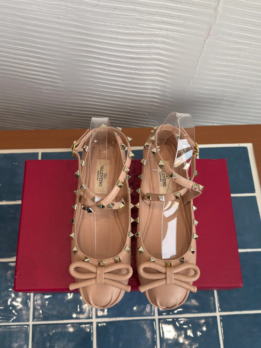 Women's Ballet Flats VALENTINO 18125365