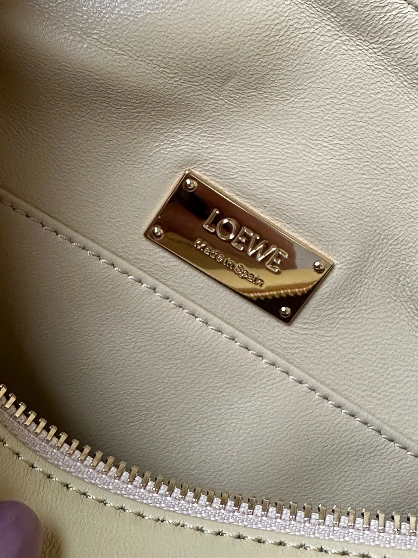 Women's Classic Handbags LOEWE 18434826