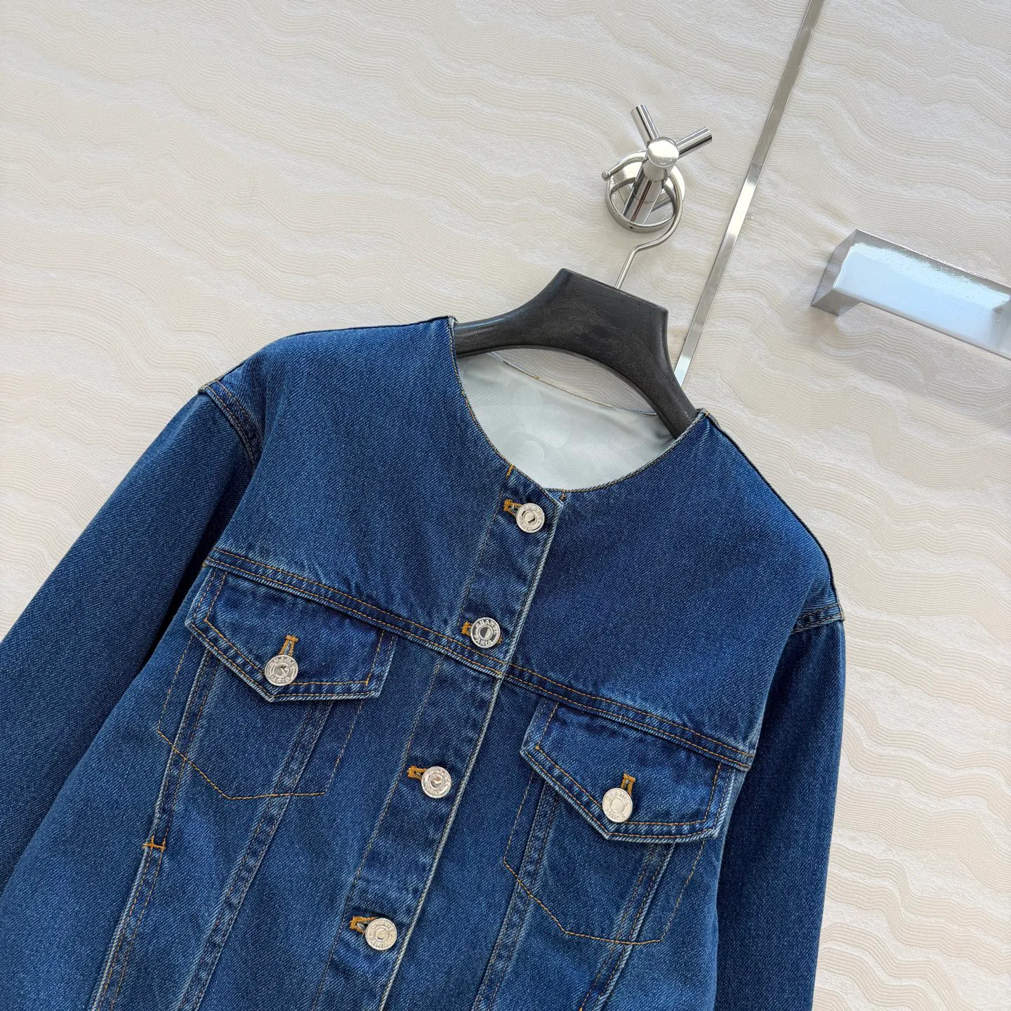Women's Jackets And Down Jackets CHANEL 18138168