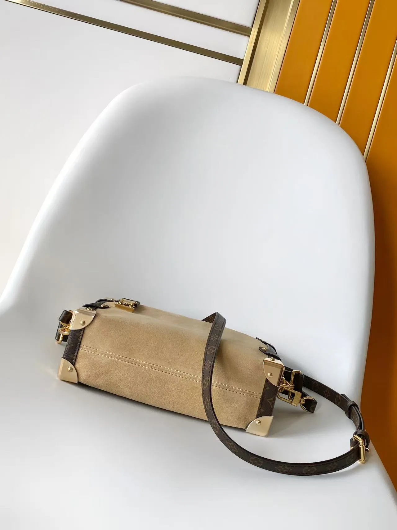Women's Classic Handbags LOUIS VUITTON 17904121