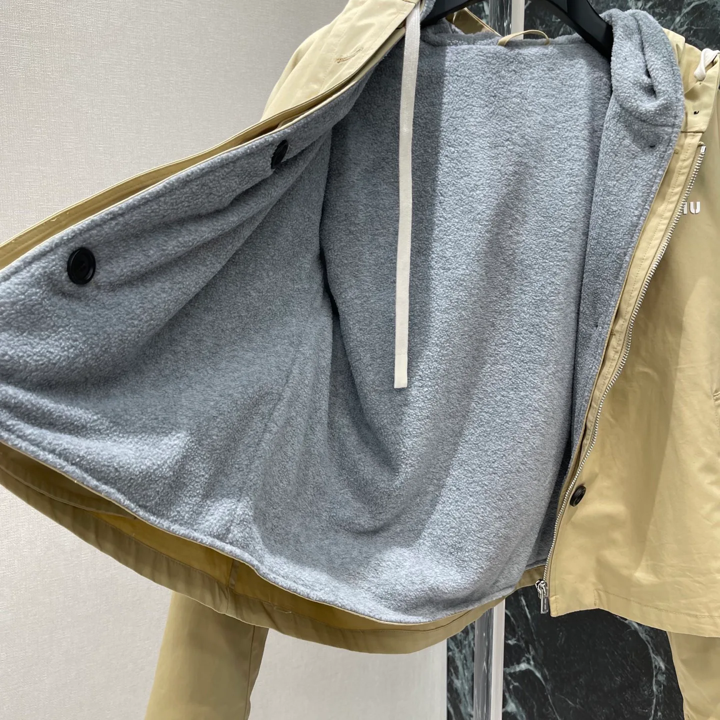 Women's Jackets And Down Jackets MIU MIU 18030689