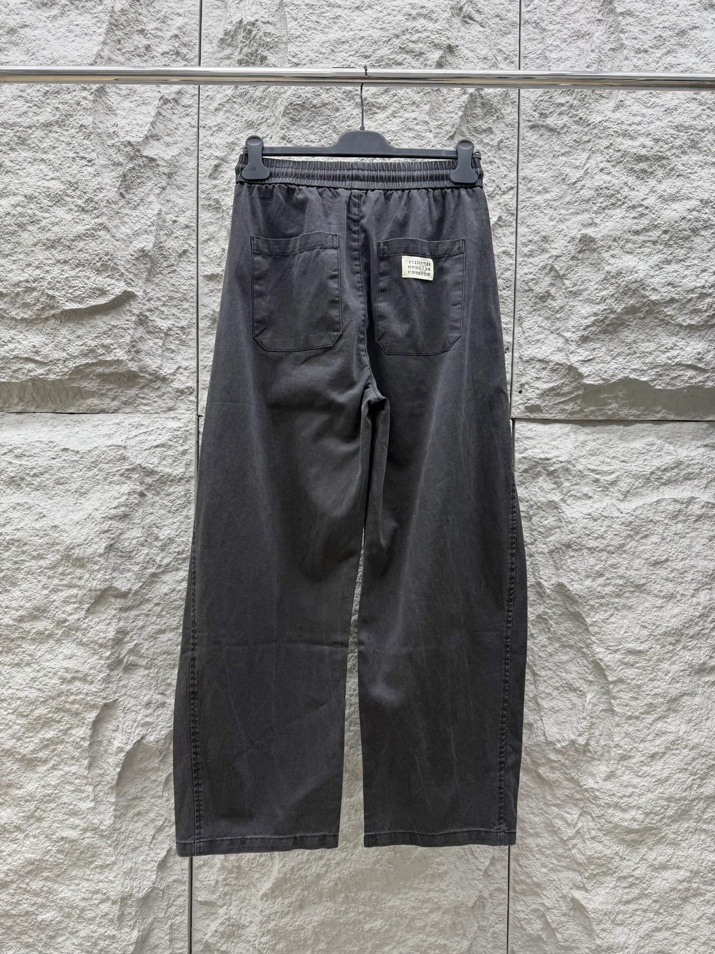 Men's Trousers MAISON MARGIELA 17065770
