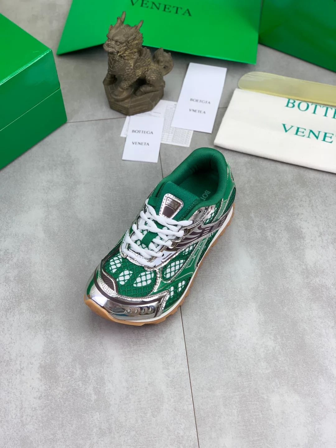 Women's Sneakers BOTTEGA VENETA 18365173