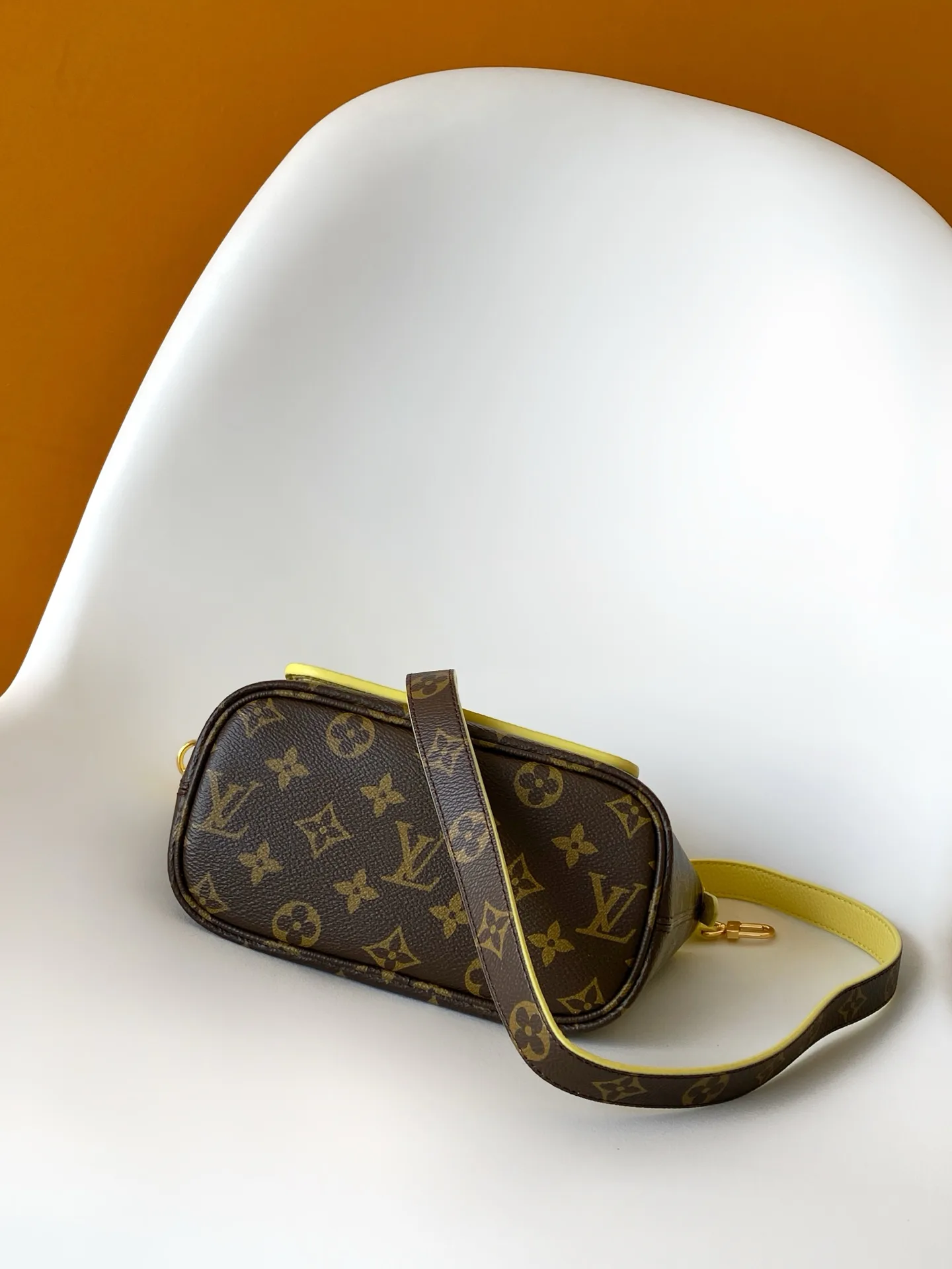 Women's Classic Handbags LOUIS VUITTON 17483326