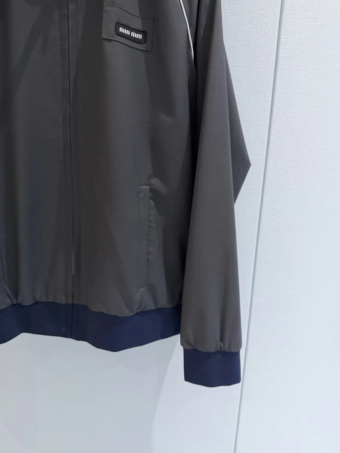 Women's Jackets And Down Jackets MIU MIU 18050310