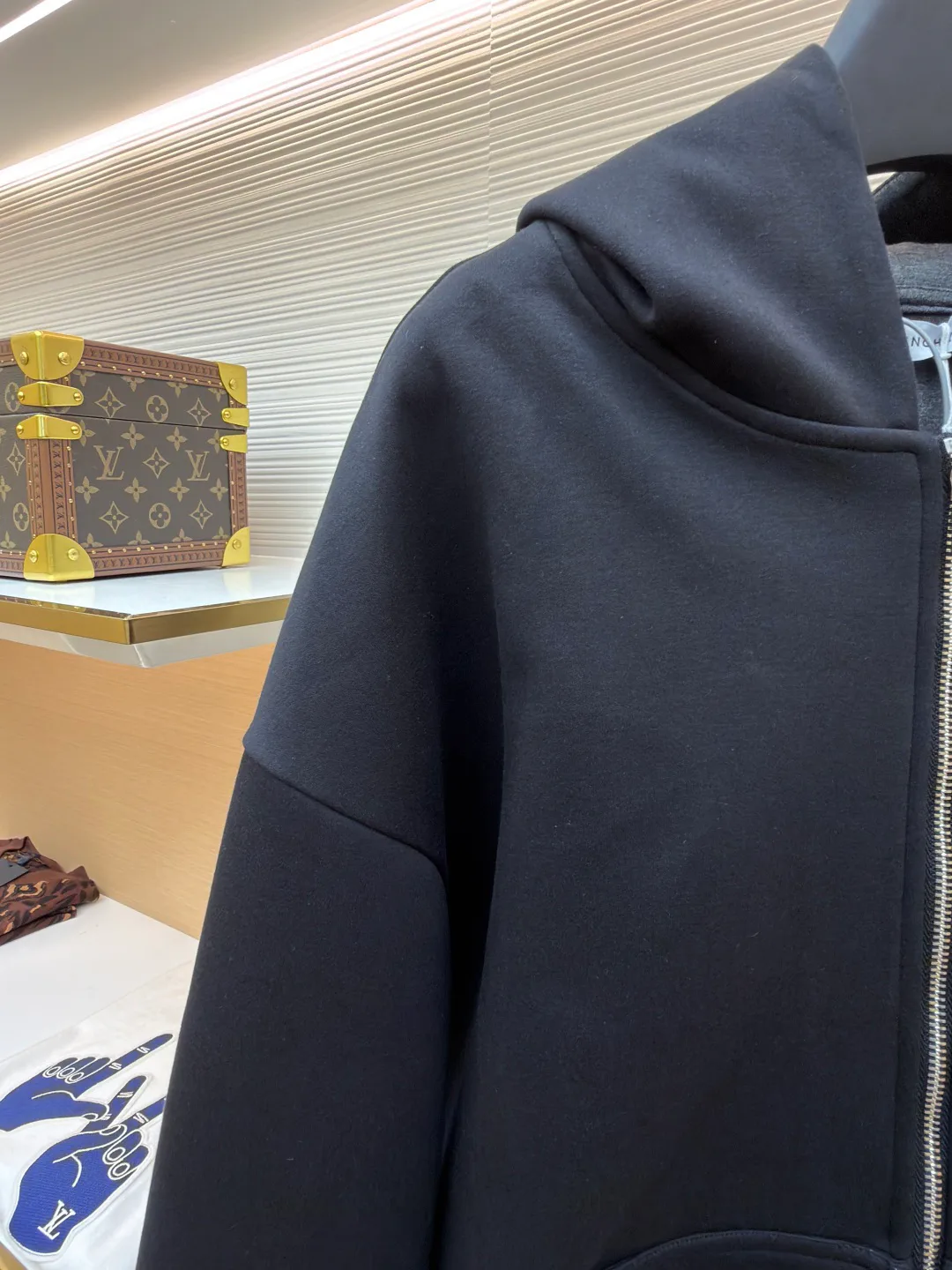 Men's Sweatshirts And Hoodies GIVENCHY 18153837