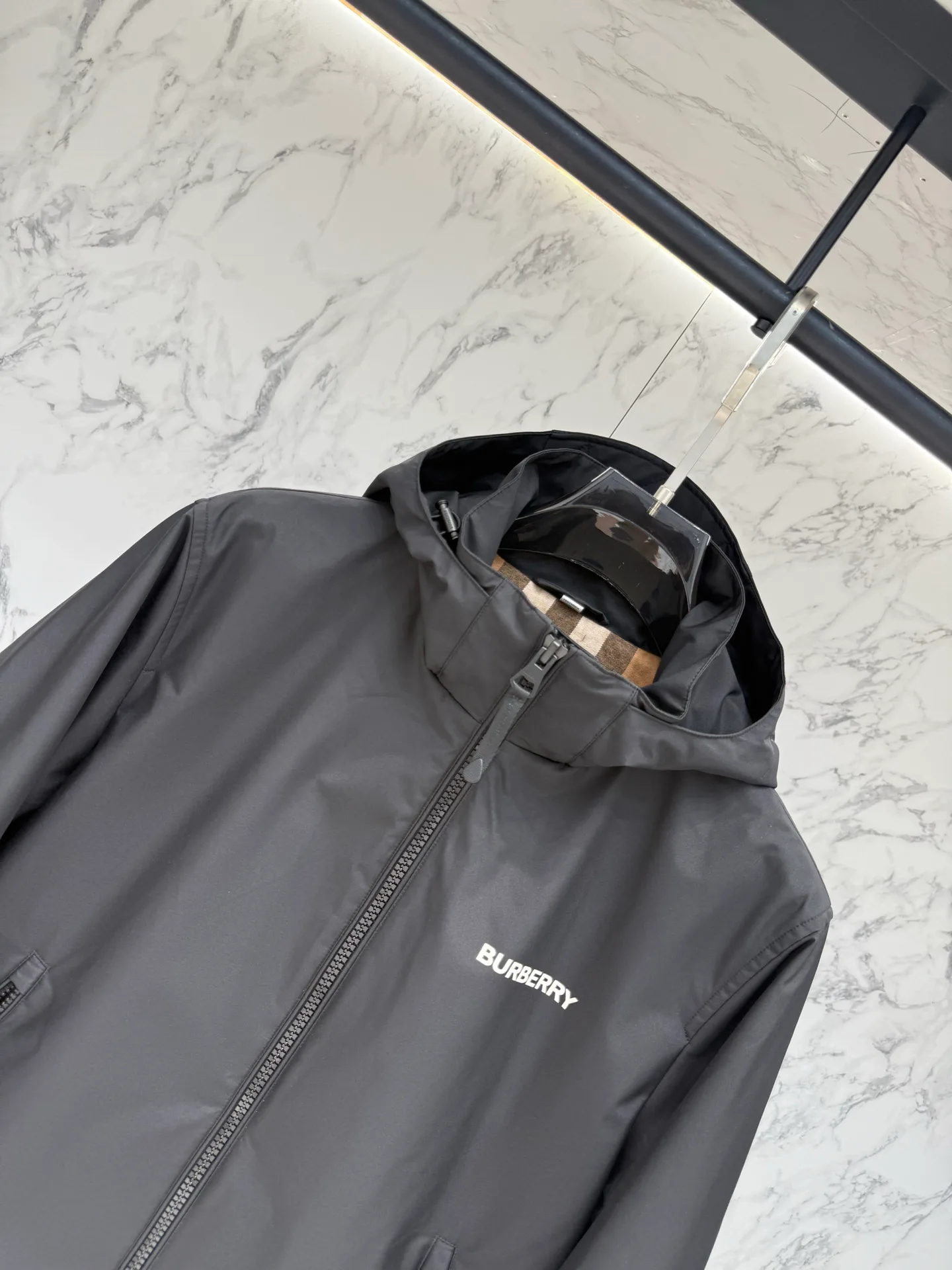 Women's Jackets And Down Jackets BURBERRY 17944115