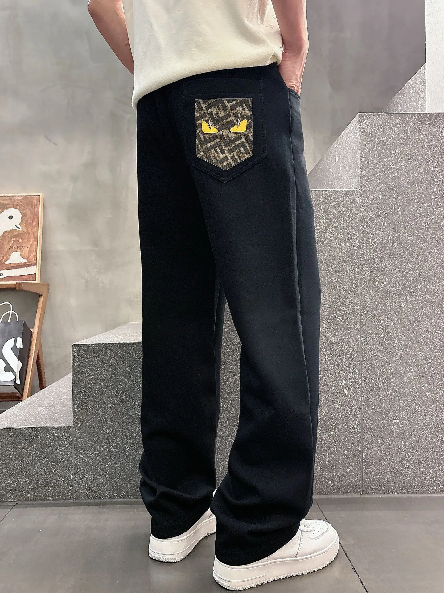 Men's Trousers FENDI 18399237