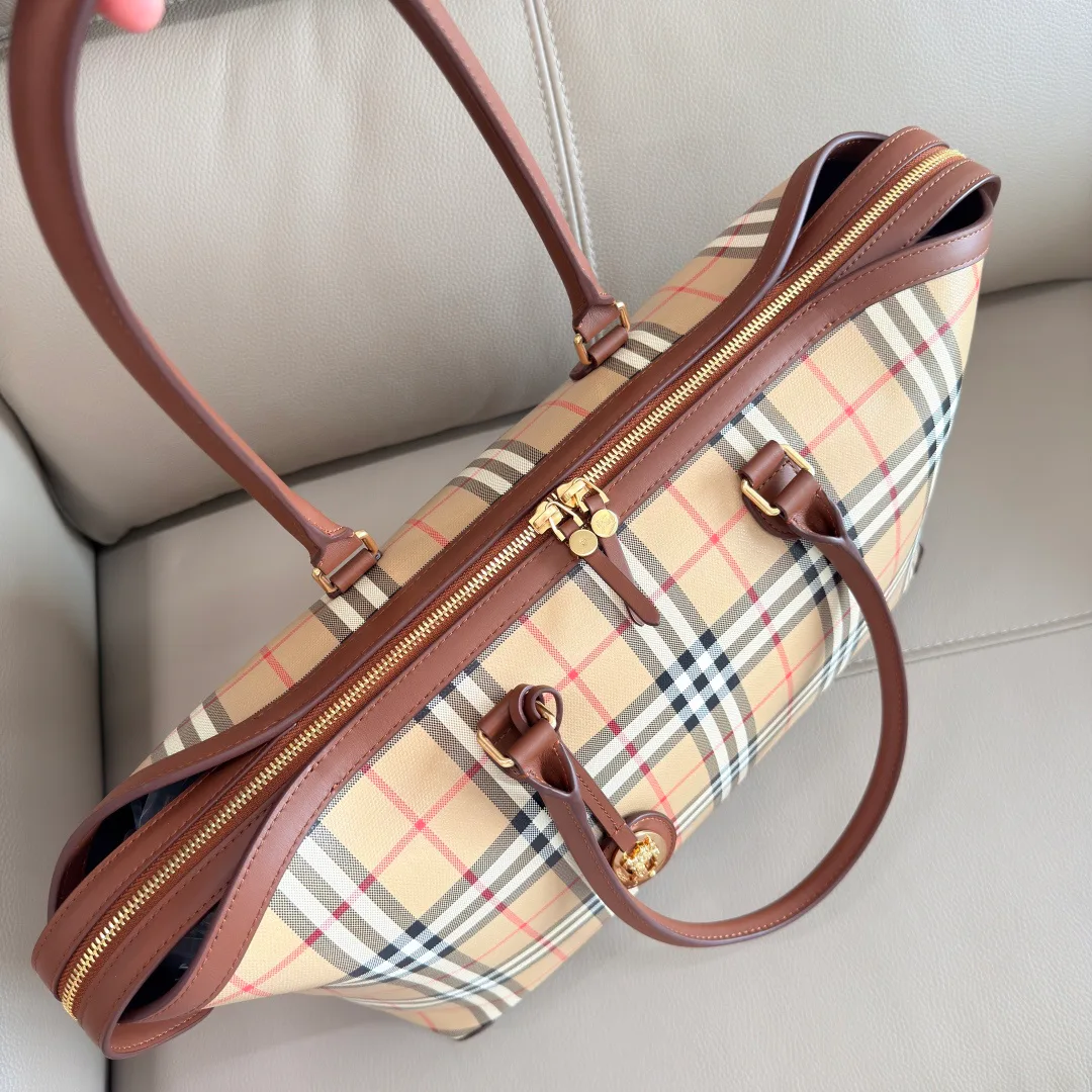 Women's Classic Handbags BURBERRY 17948673