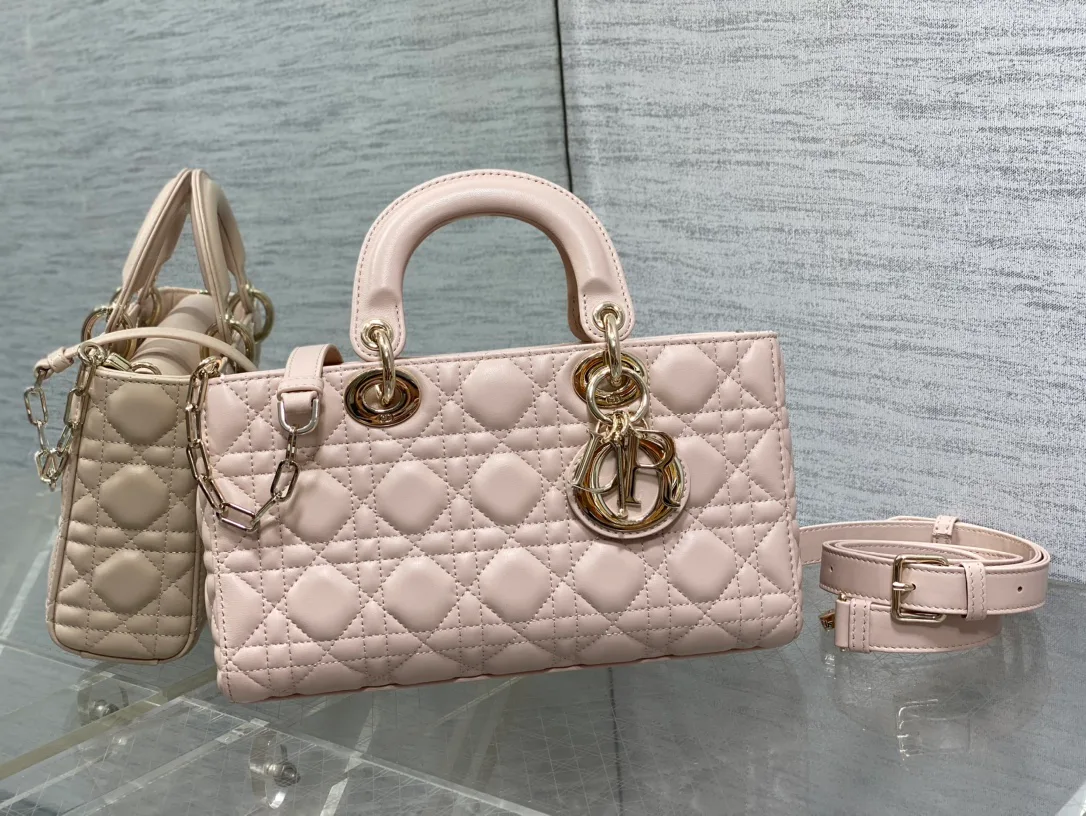 Women's Classic Handbags CHRISTIAN DIOR 17770407