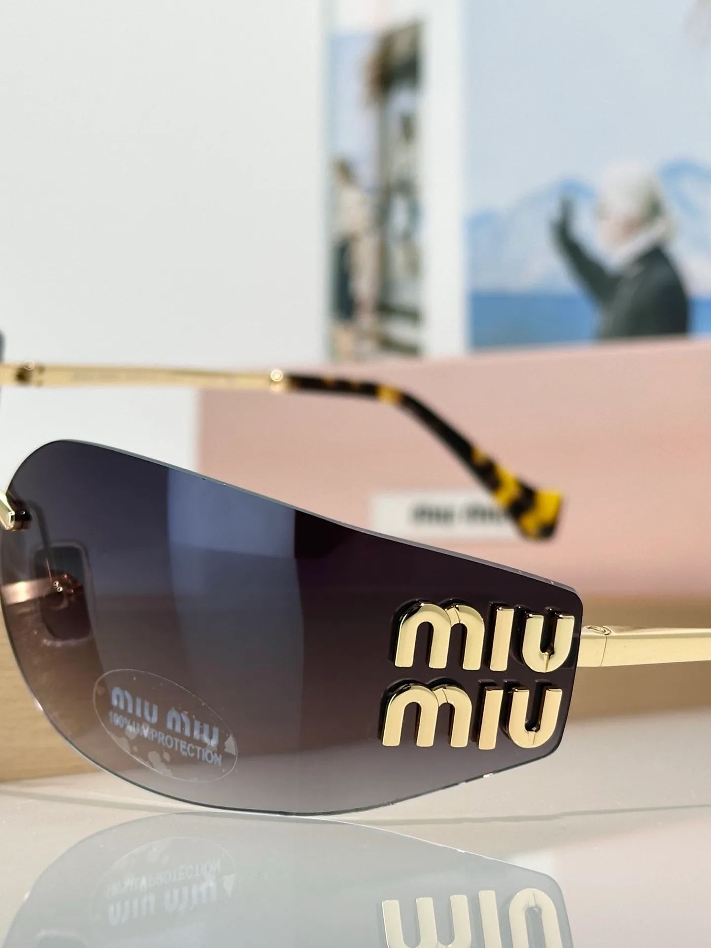 Glasses MIU MIU 18095020