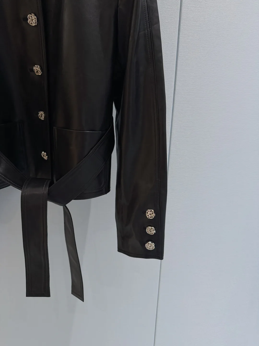 Women's Leather Jackets And Sheepskin Coats CHANEL 18336467