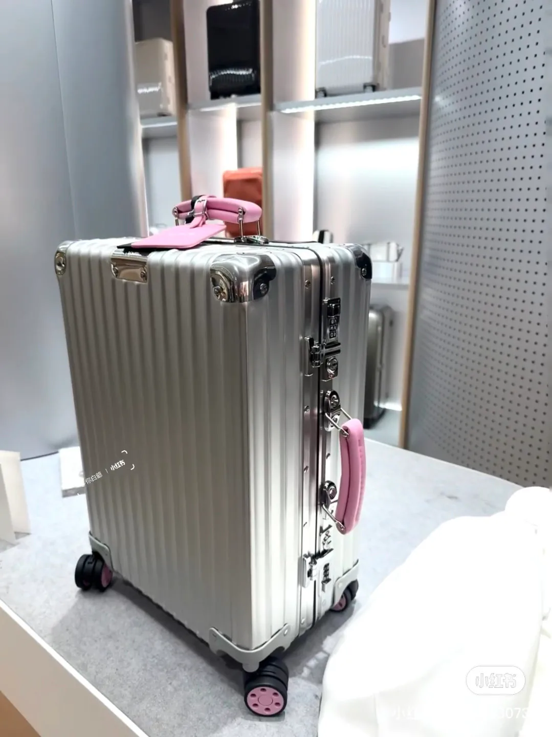 Suitcases RIMOWA 17851145