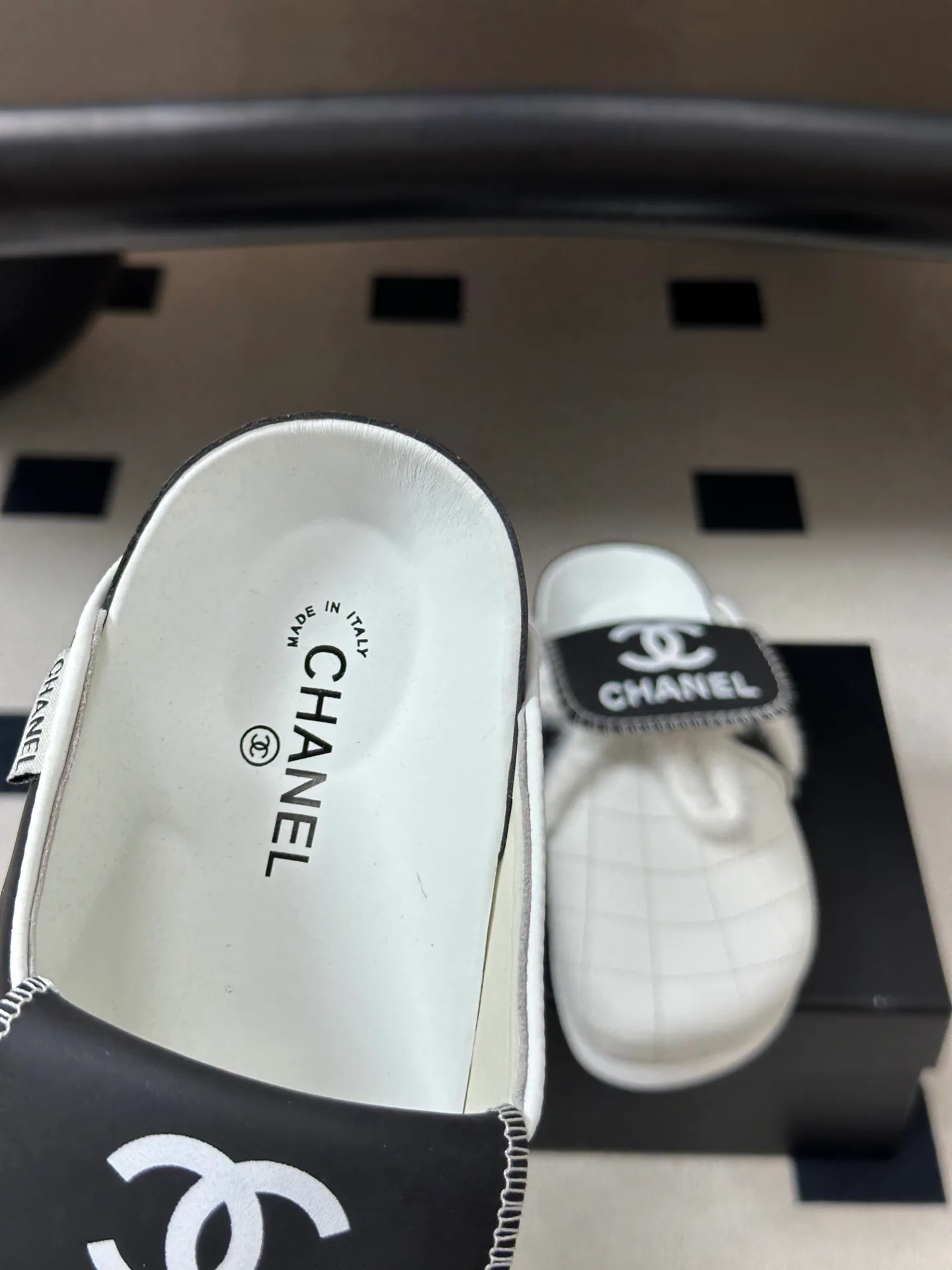 Women's Mules And Clogs CHANEL 17830301