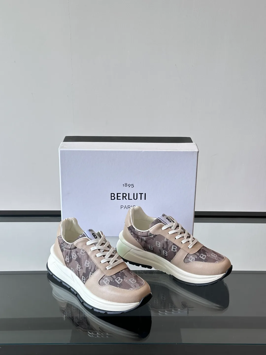 Men's Sneakers BERLUTI 18277784