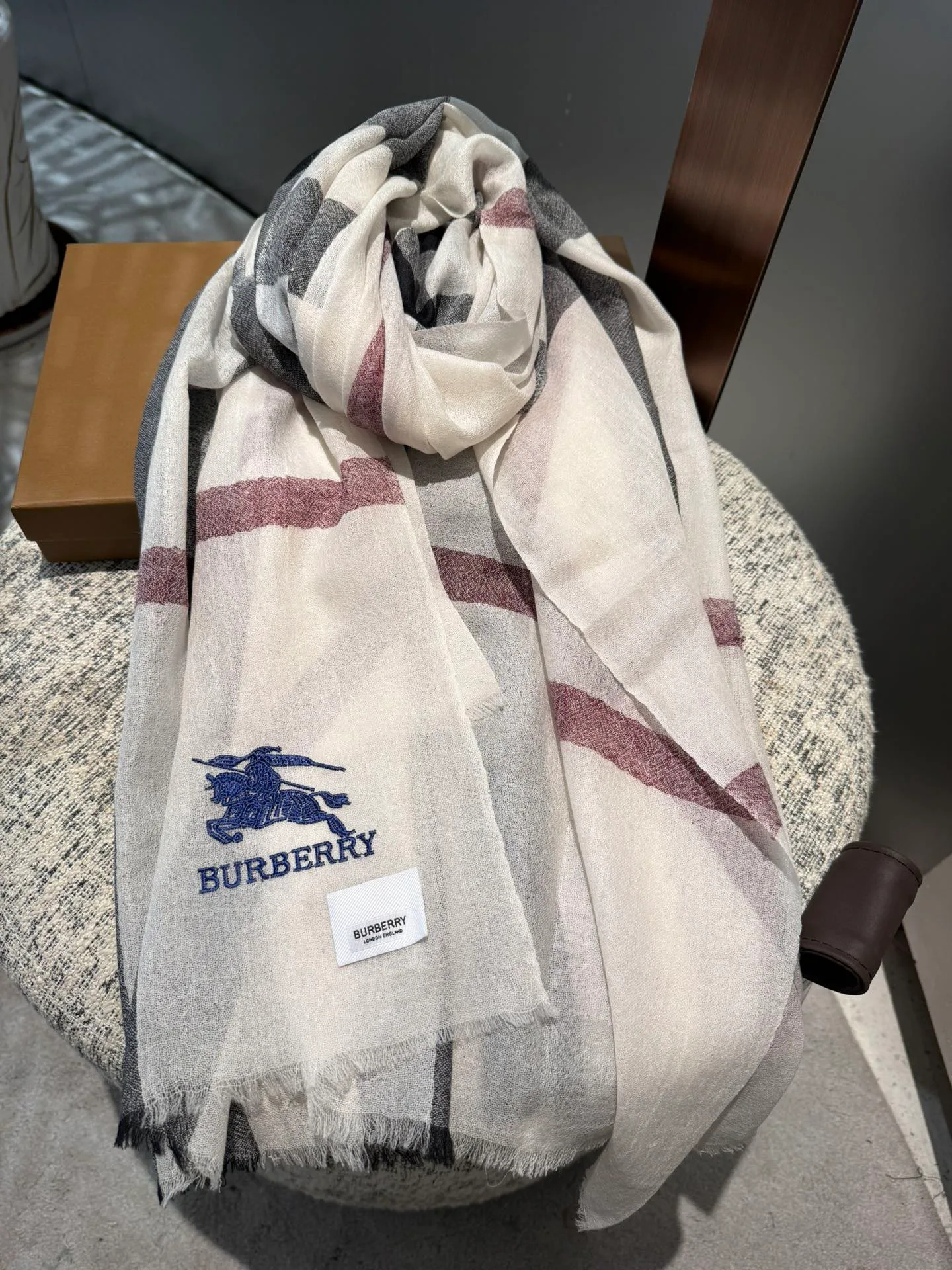Scarves BURBERRY 18222429