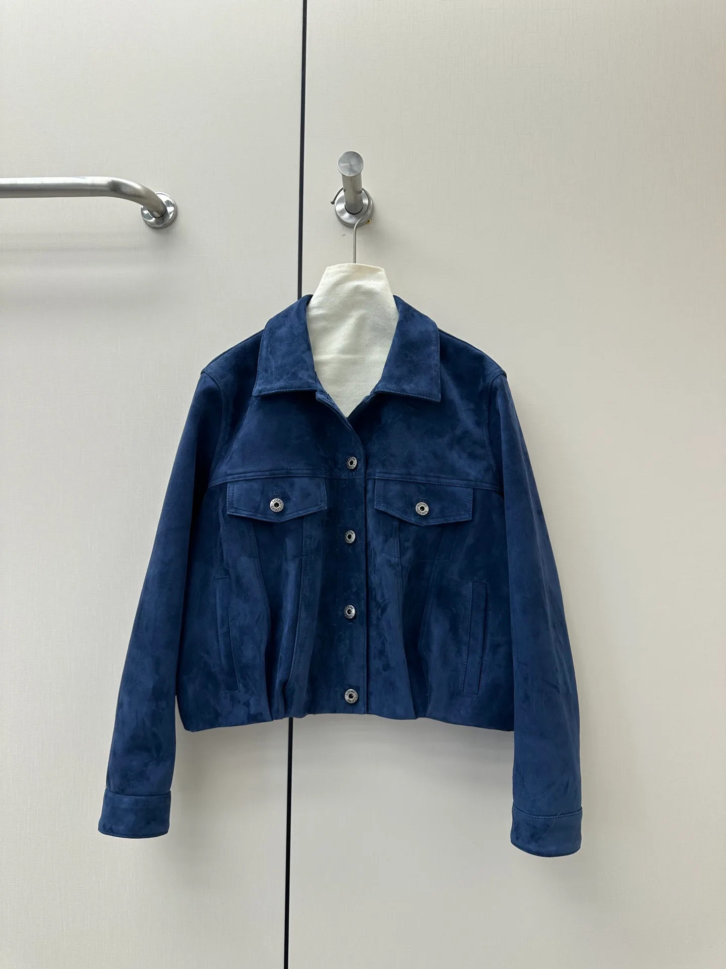 Women's Leather Jackets And Sheepskin Coats LOEWE 18061132