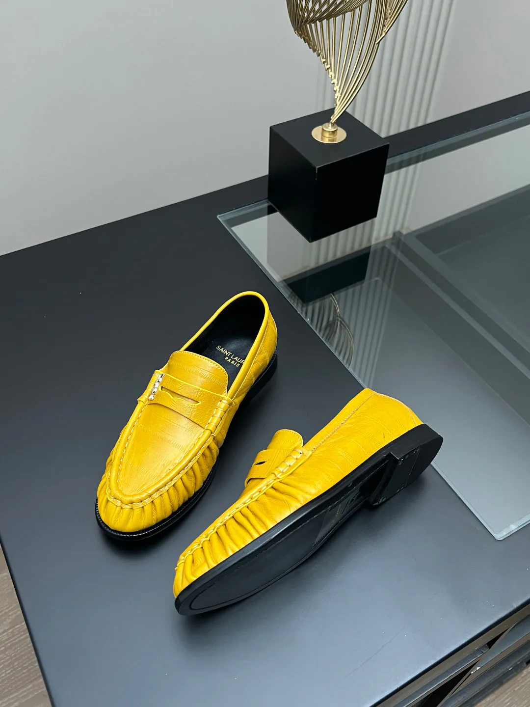 Women's Loafers And Moccasins SAINT LAURENT 19558520