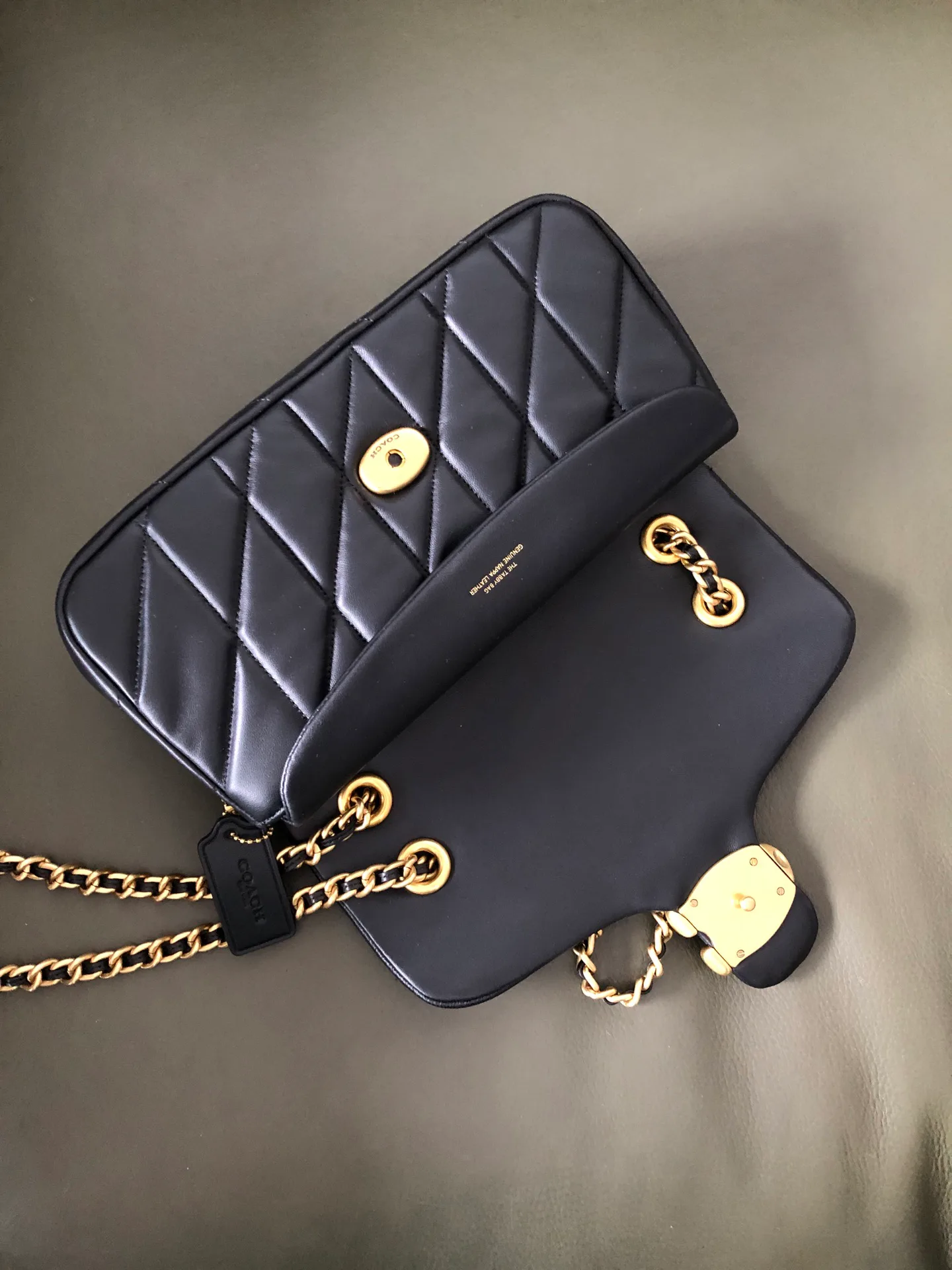 Women's Classic Handbags COACH 17960990