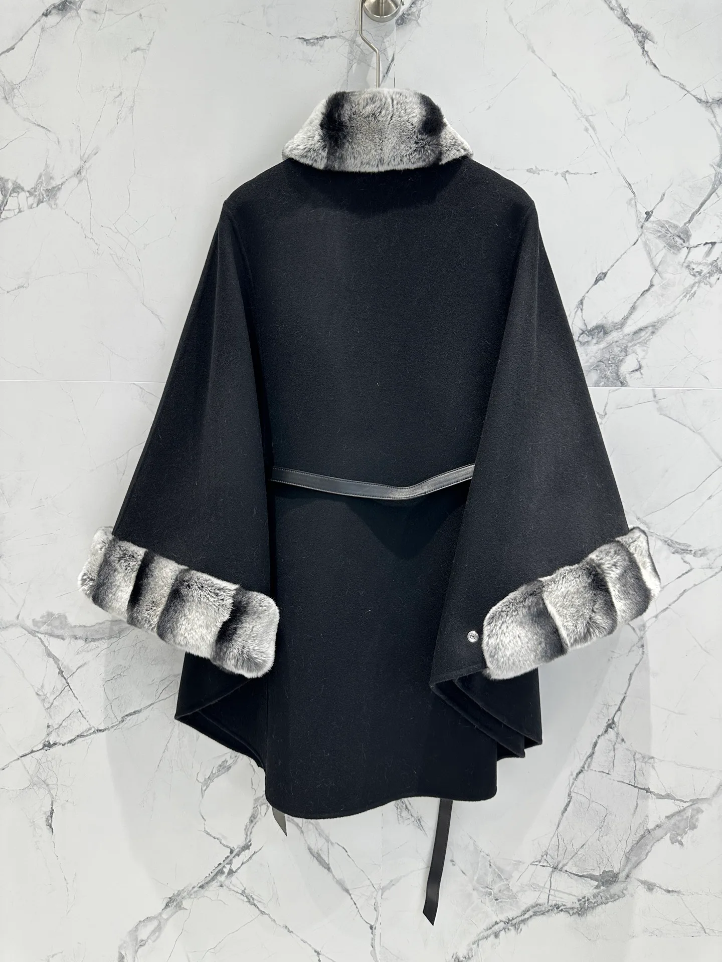 Women's Coats LORO PIANA 18513175