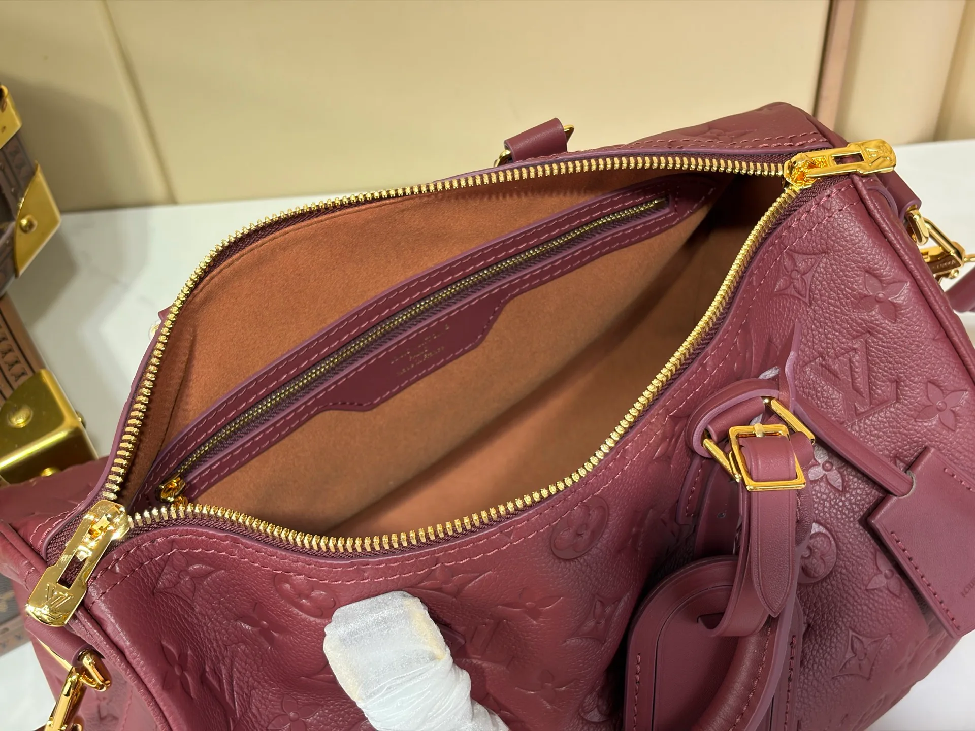 Women's Classic Handbags LOUIS VUITTON 18240296