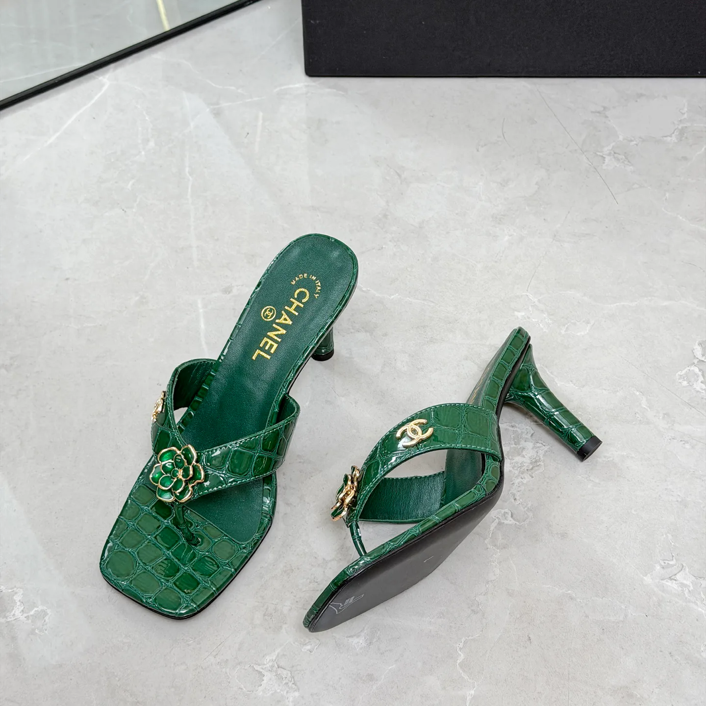 Women's Open-Toe Sandals CHANEL 17335024