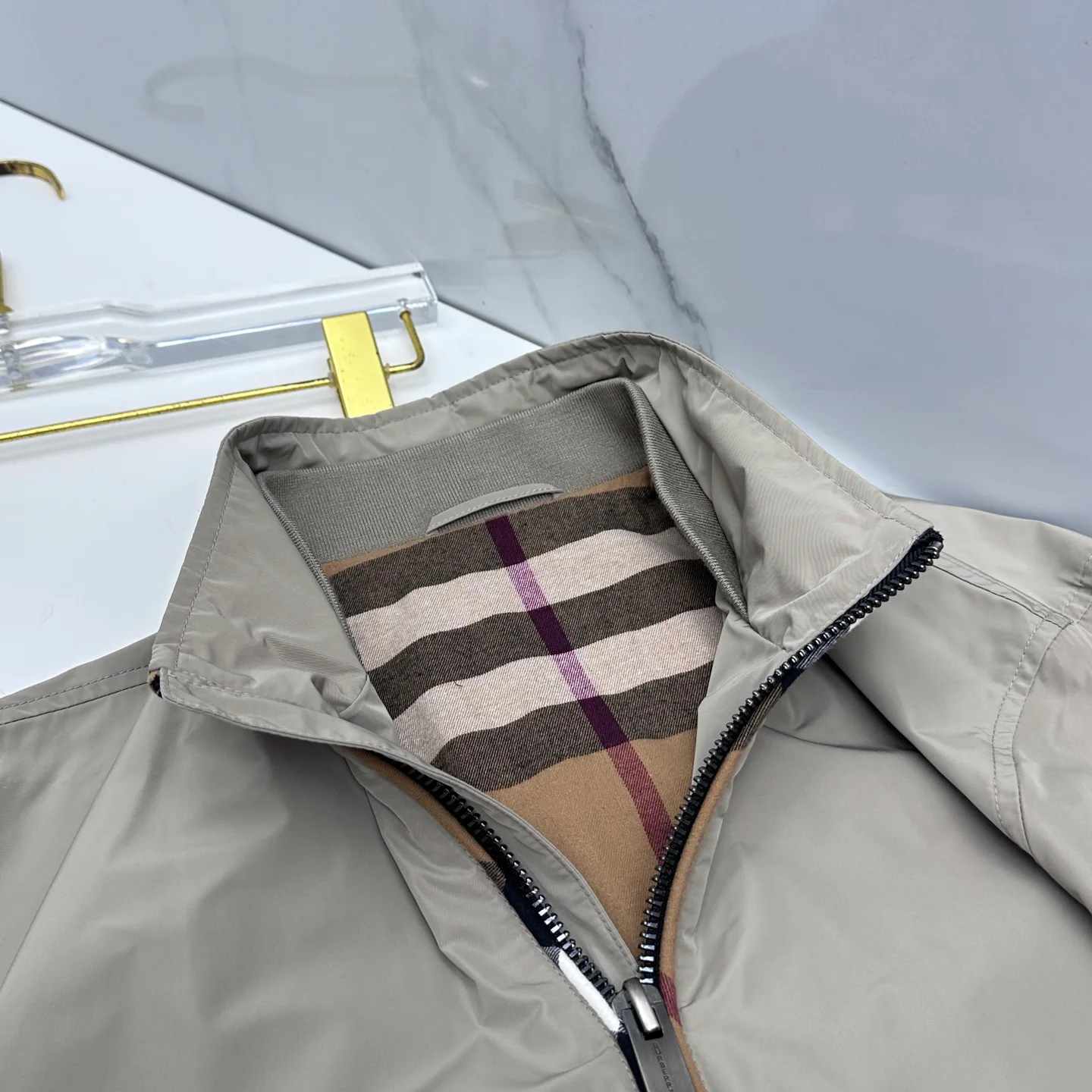 Men's Jackets And Down Jackets BURBERRY 18246771