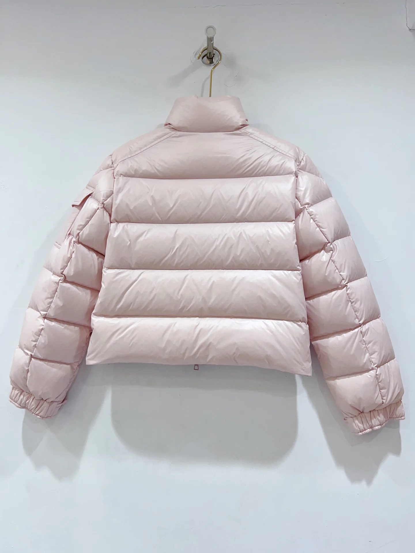 Women's Jackets And Down Jackets MONCLER 18368423