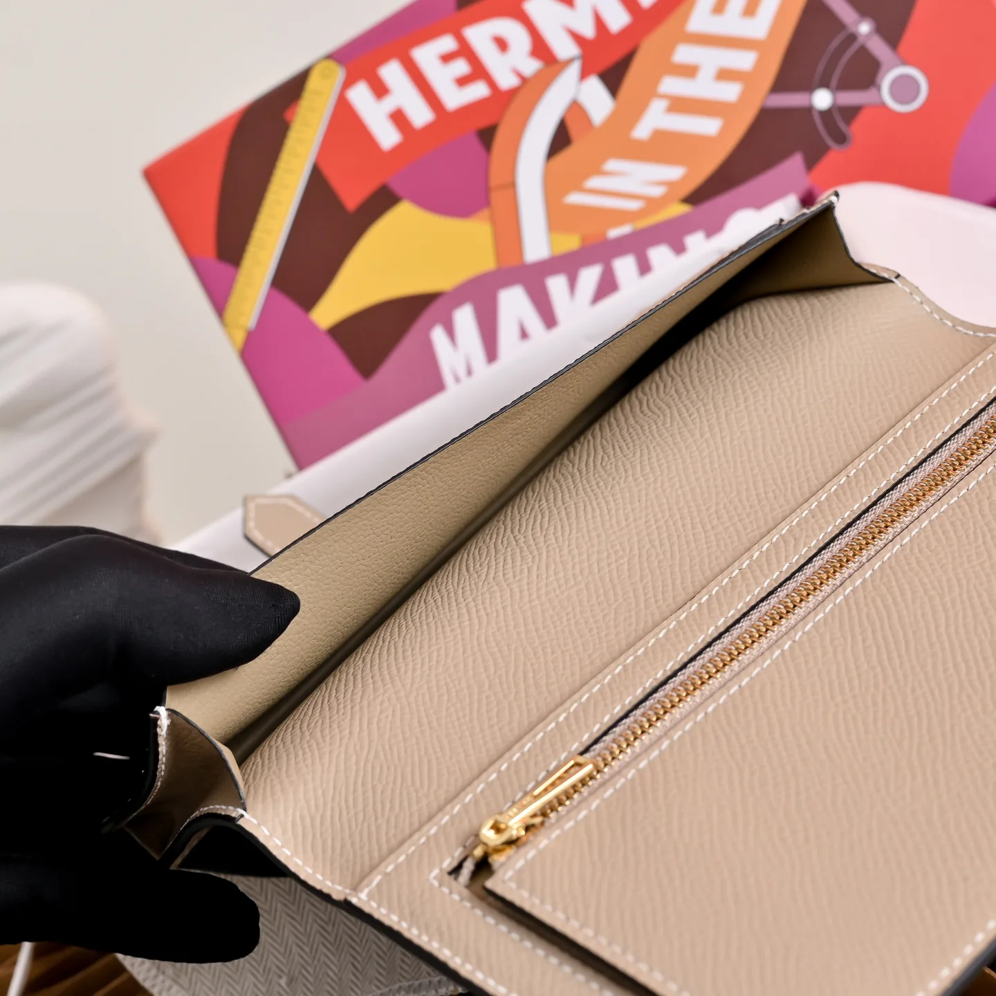 Women's Clutches HERMES 18077397