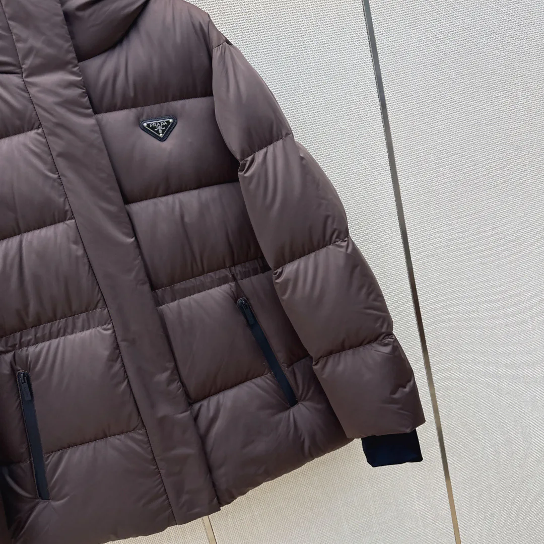 Women's Jackets And Down Jackets PRADA 18094547